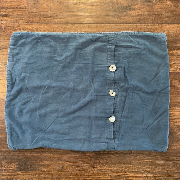 Crate & Barrel Lindstrom Cotton Blue Standard Pillow Sham - Picture 5 of 10